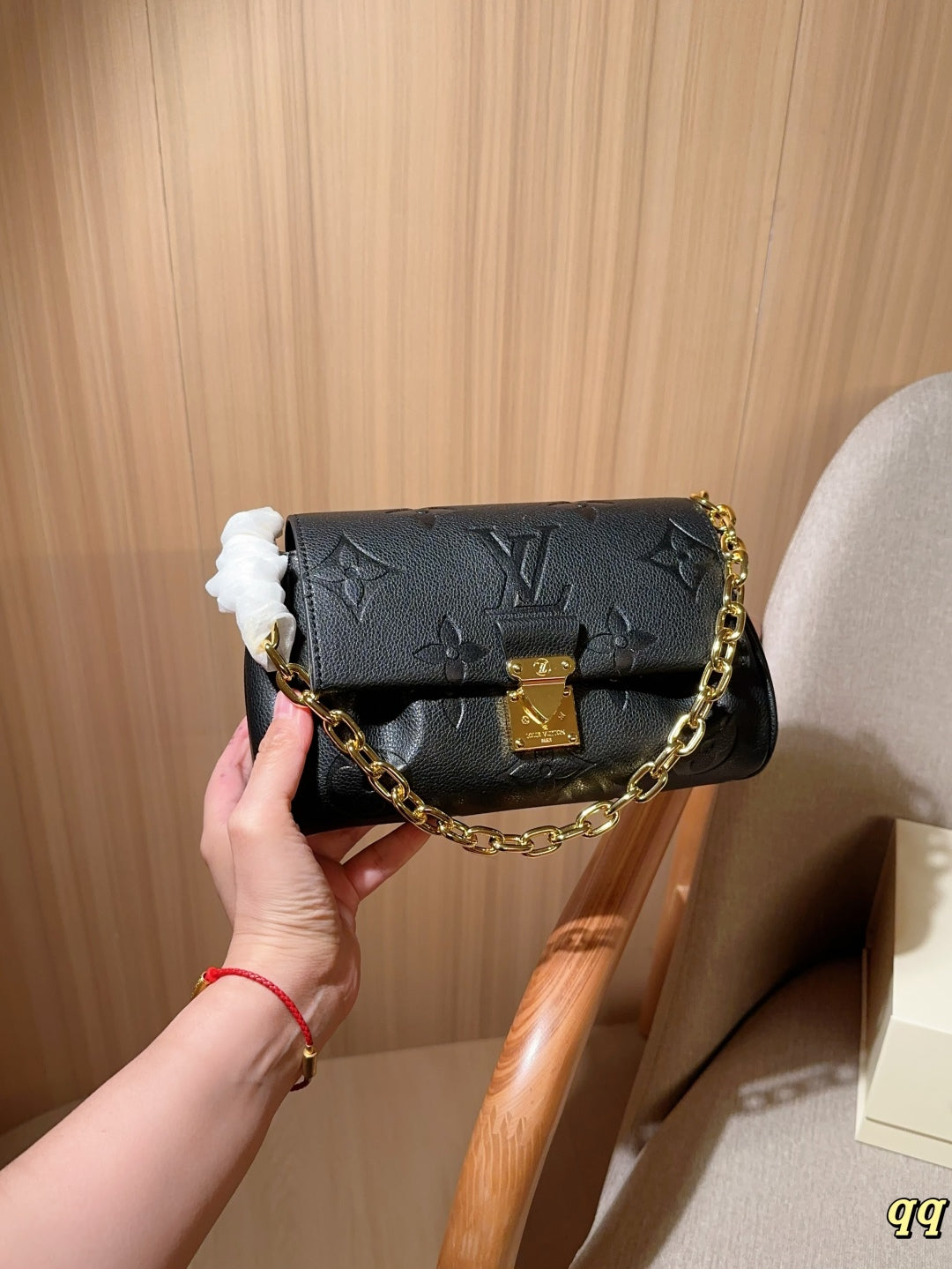 louis new arrival favourite hobo bag size: 24*14*9 cm