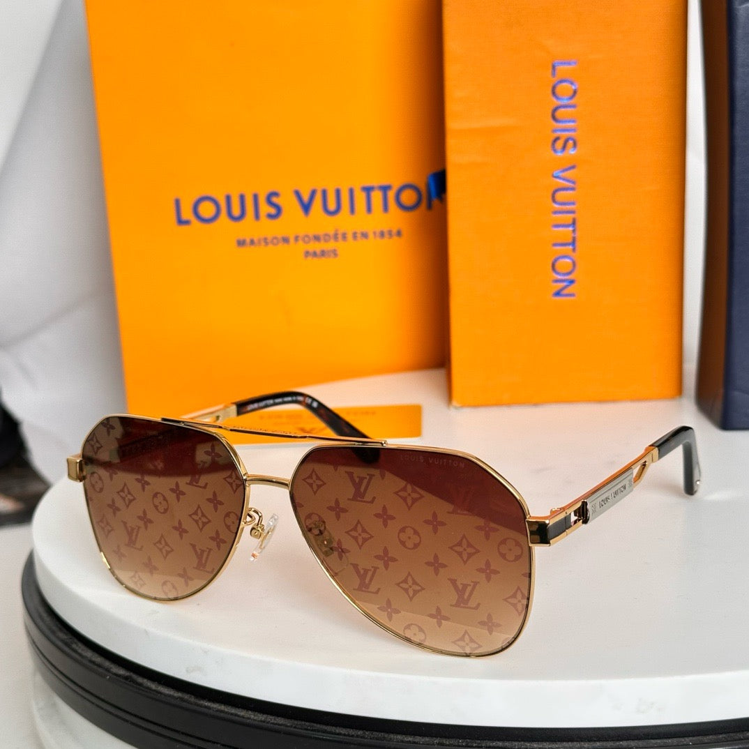 Louis Eyewear SIZE: 61-14-145