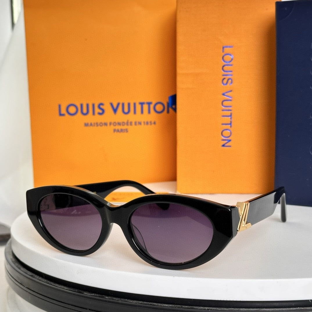 Louis Eyewear SIZE: 51-20-143