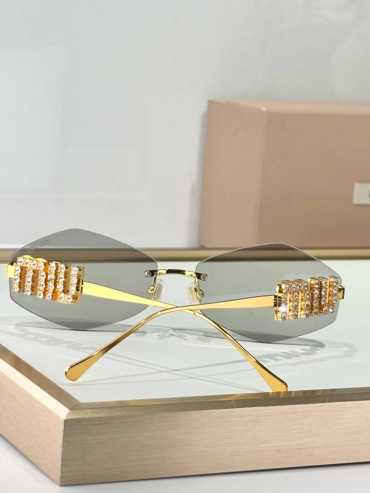 MIU MI* Eyewear SIZE: 60-18-140