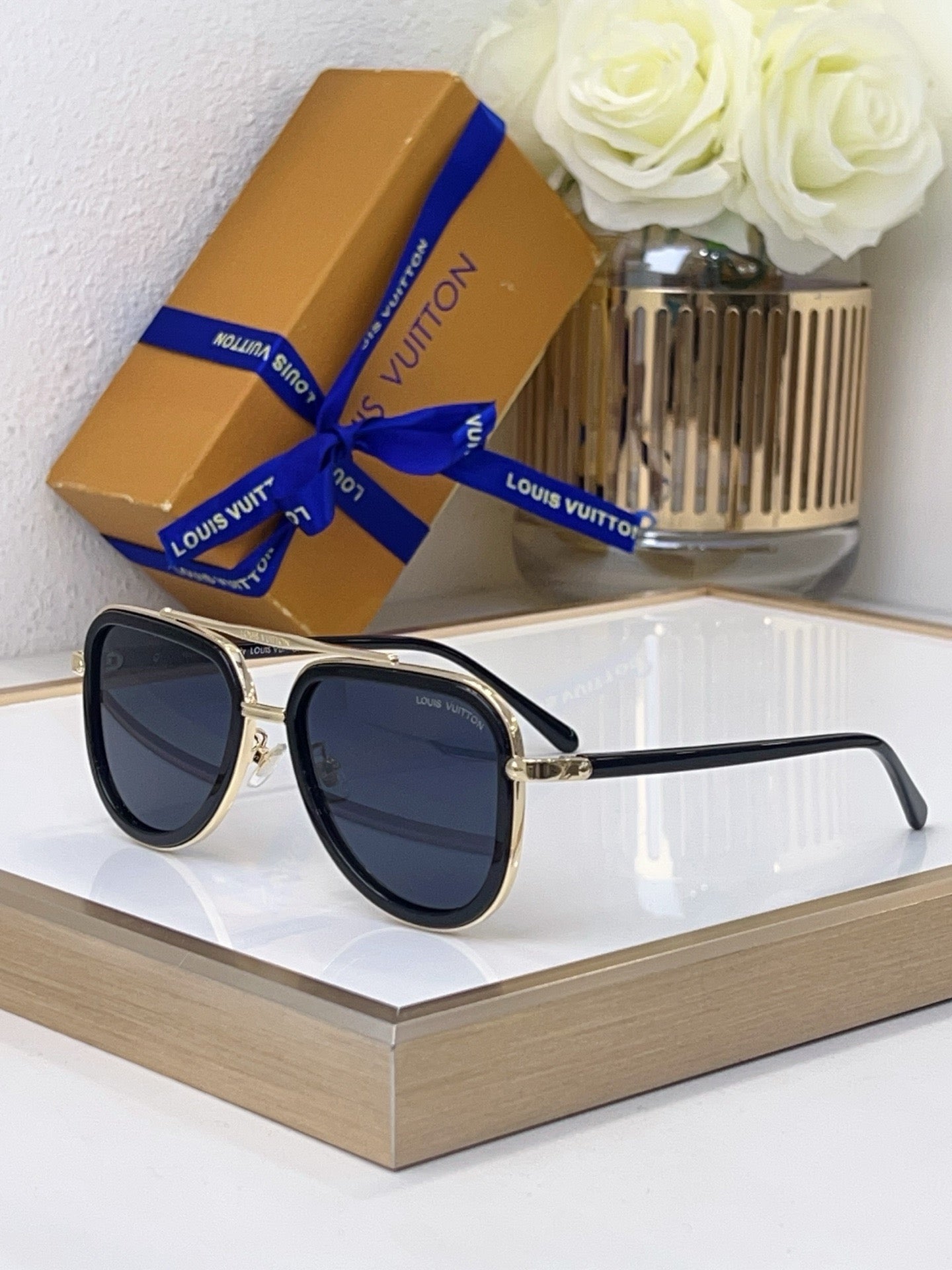 Louis Eyewear SIZE: 58-17-145