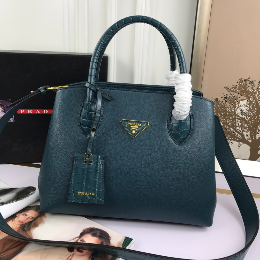 Pra new arrival bag 66153 size: 30*24*14 cm