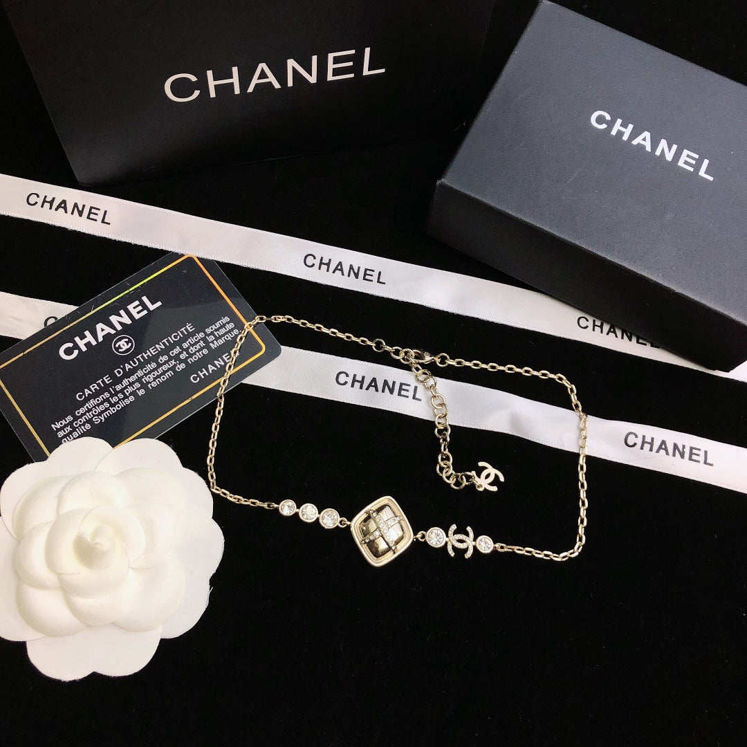 CC Necklace 0027