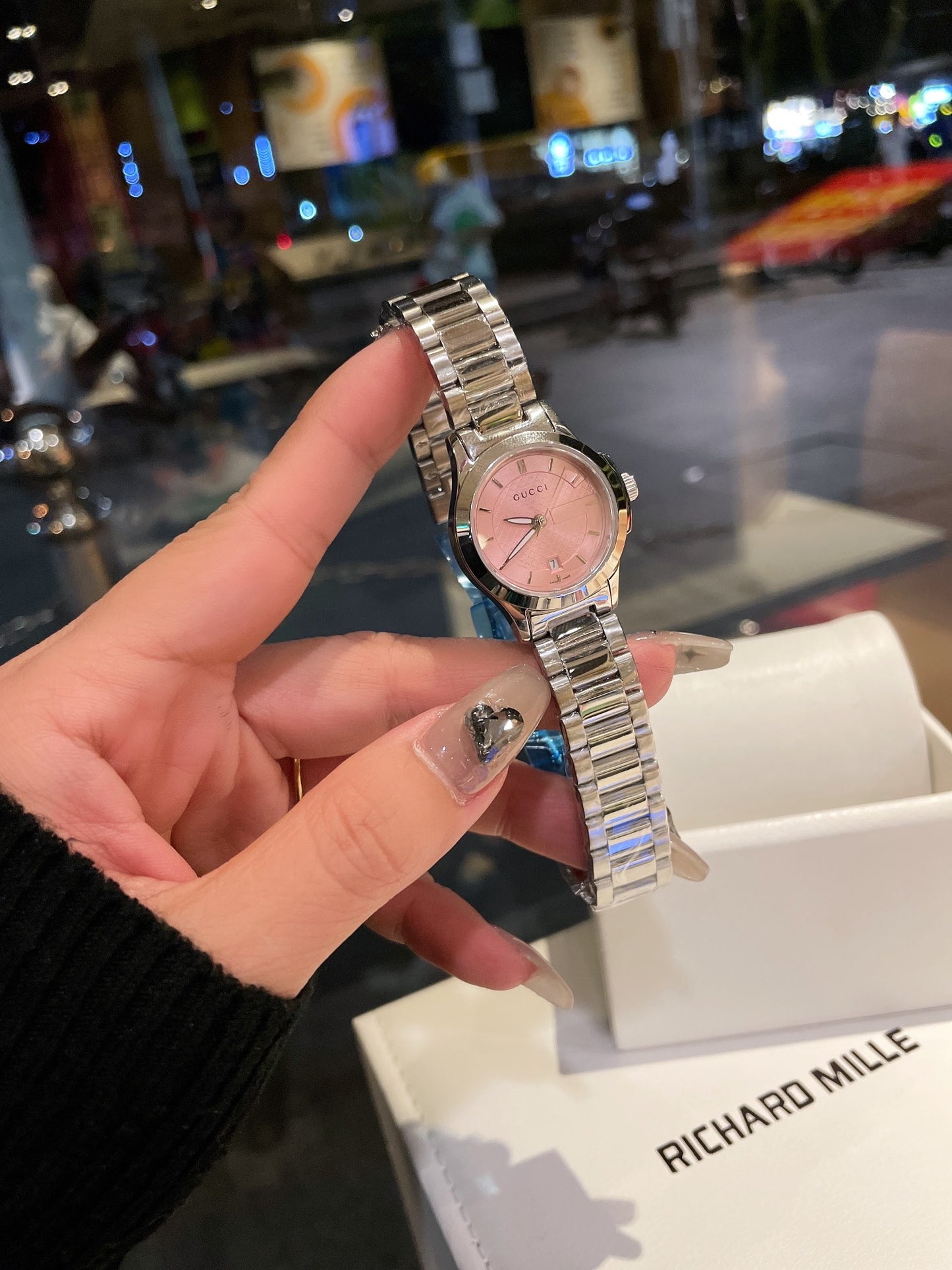 GG G-timeless new arrival men and women watch 02