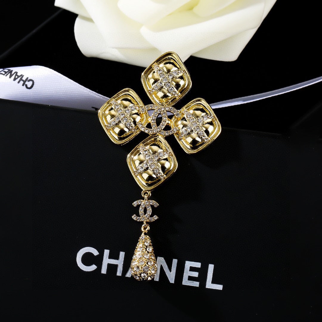 Cc new arrival brooch 084