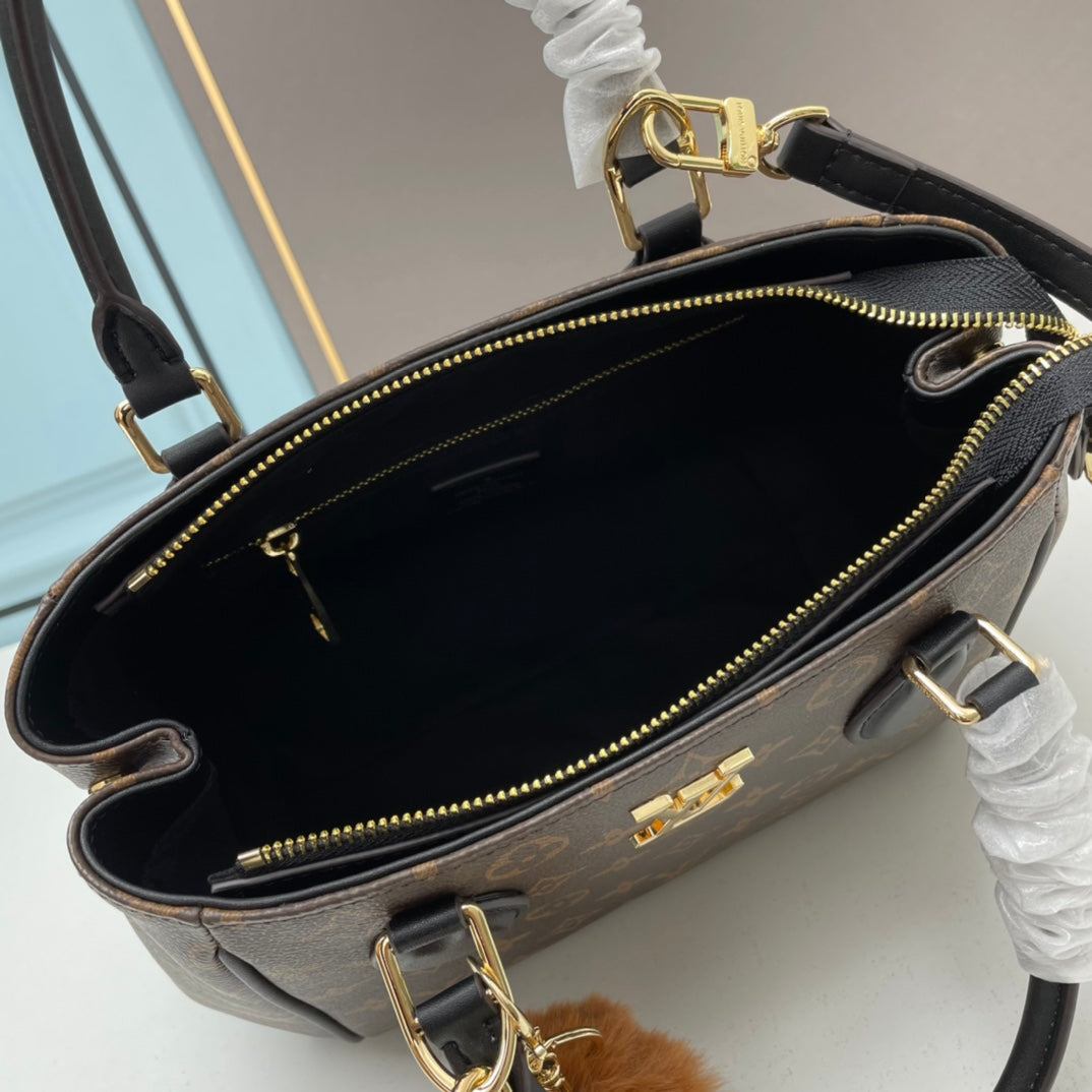 Louis new arrival handbag size: 33-22-16cm