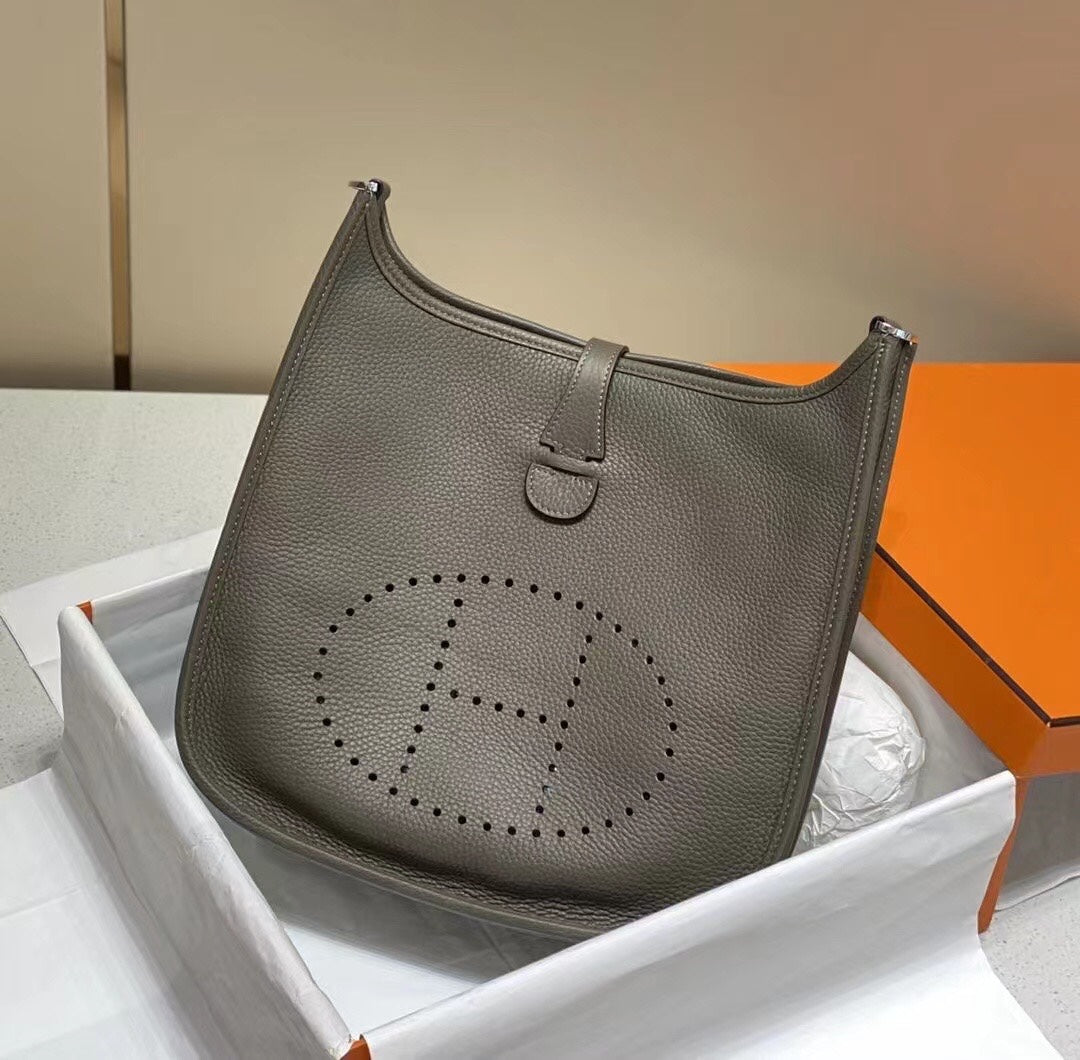 H Evelyne29 new arrival 09 size : 29*30 cm
