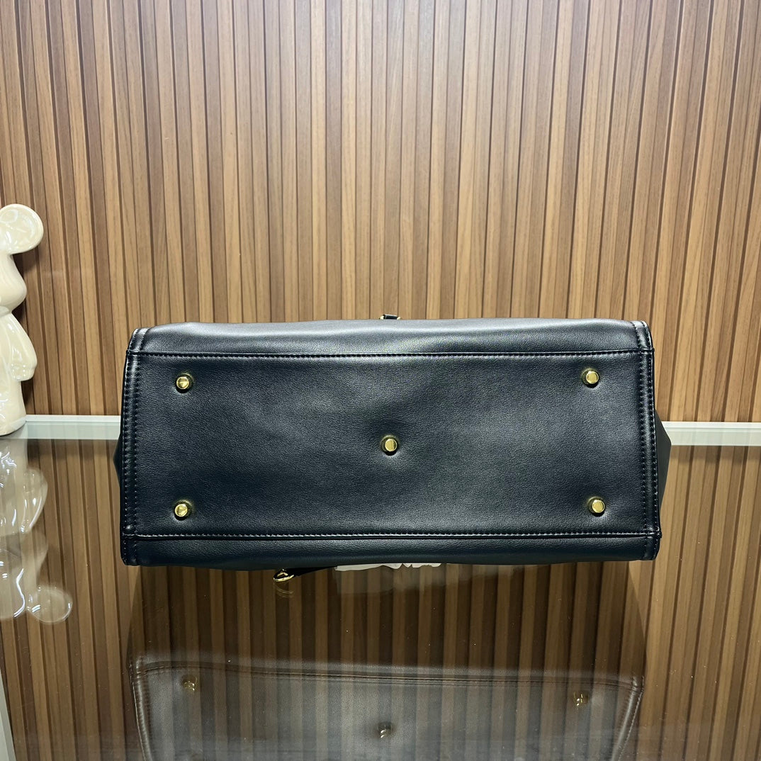 CC leather tote bag black/white size: 36.5/32/15 cm