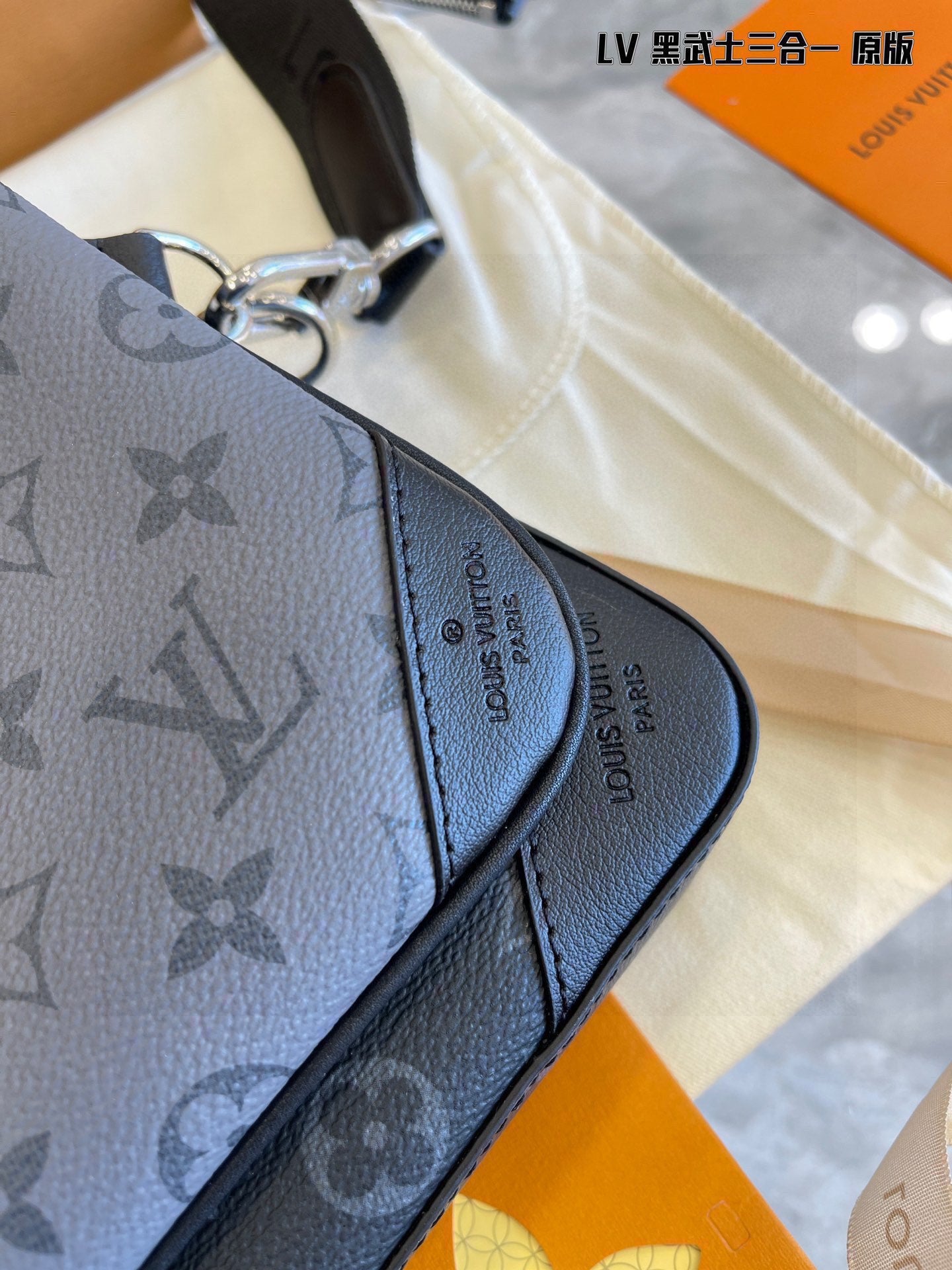 L JYC men bag 25*18cm