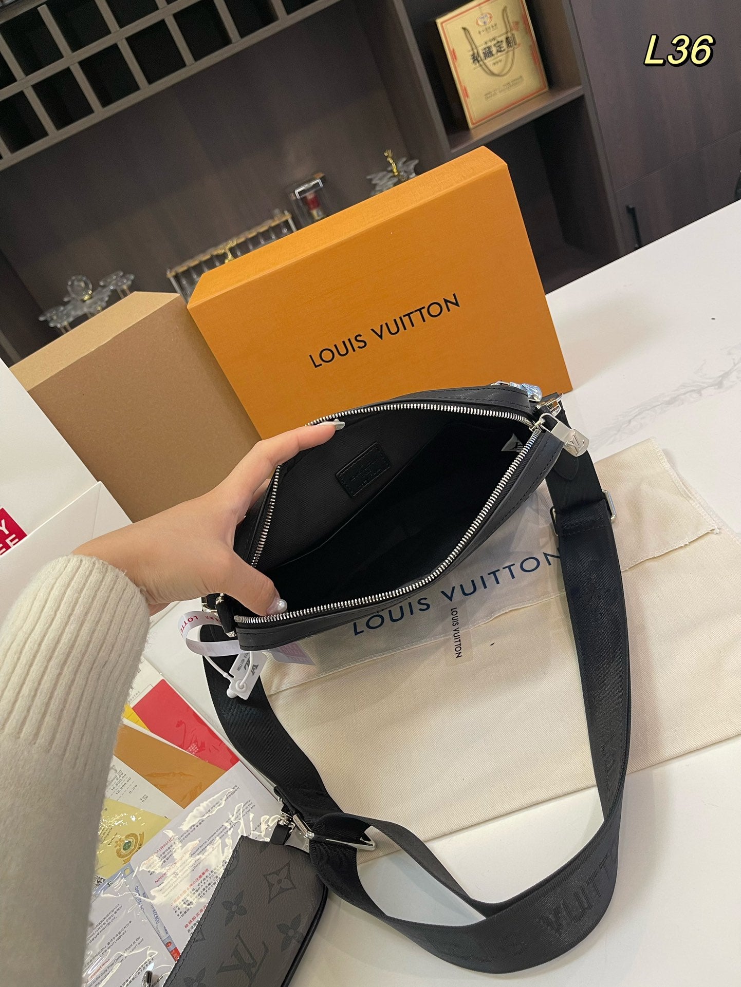 L men bag 25*4*18cm