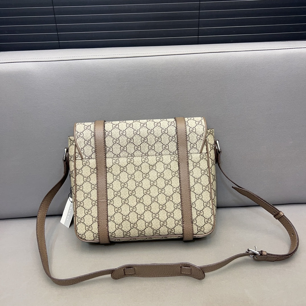 gg man and women crossbody bag size : 23 x 28 cm