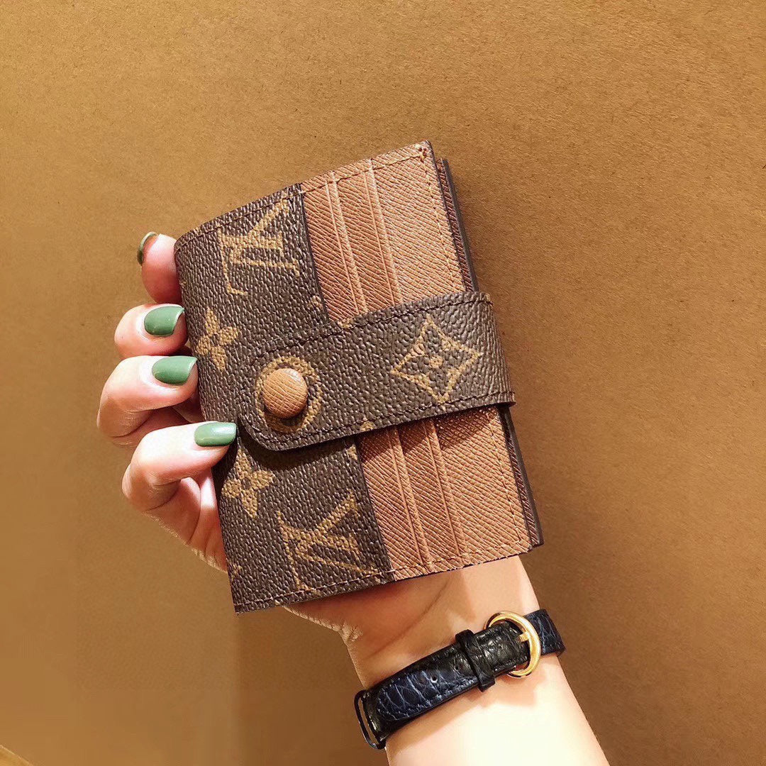 Louis new arrival wallets size: 9x9 cm