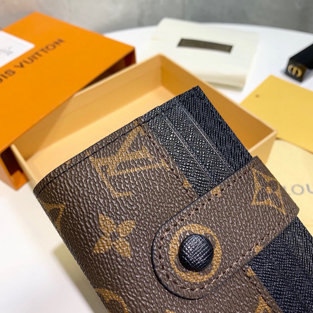 Louis new arrival wallets size: 9x9 cm