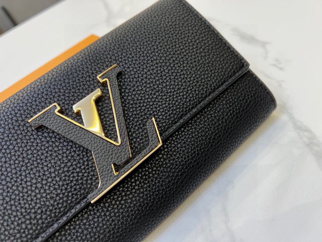 L Capucines men wallet size:20*11*2.5 cm