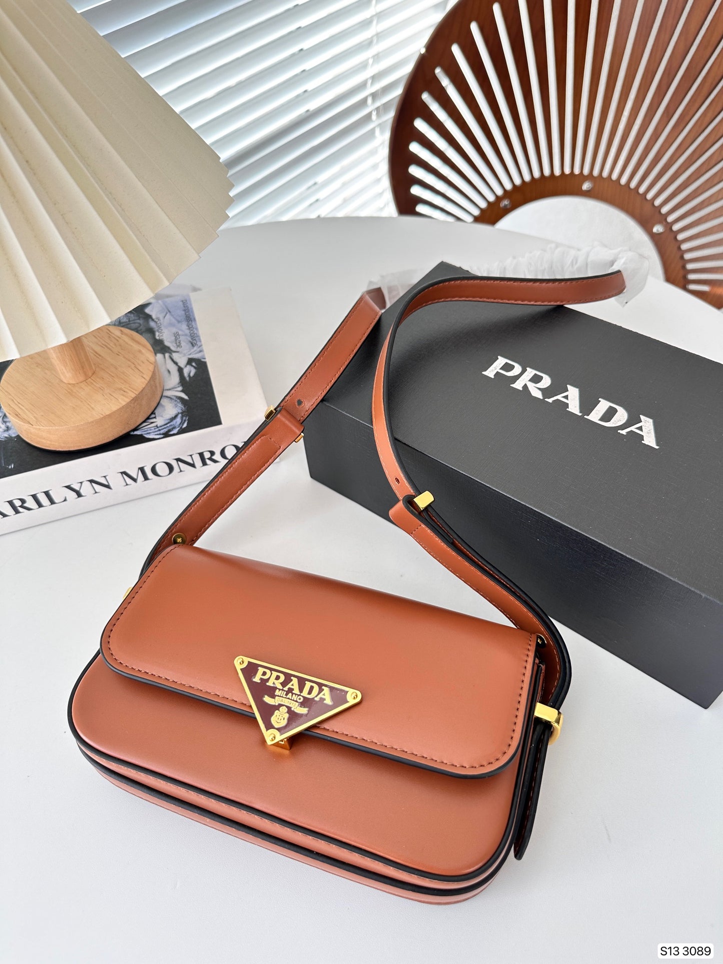 PRA Soft Calf women handbag size : 21*12 cm