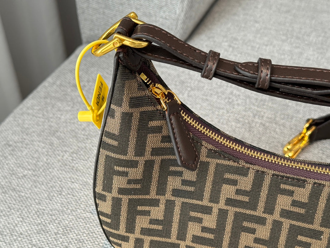 Fen new arrival bag size:28*16cm