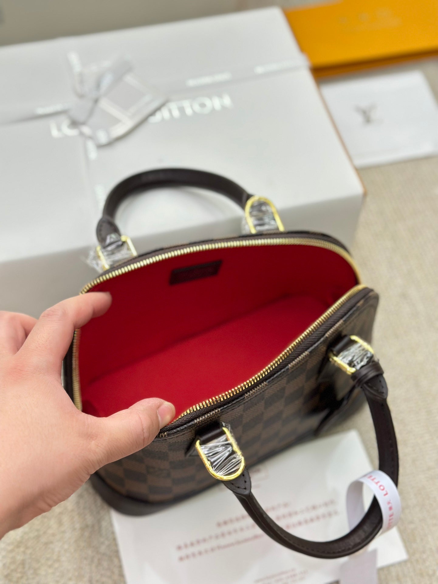 l alma bb new arrival bag size: 24×18cm