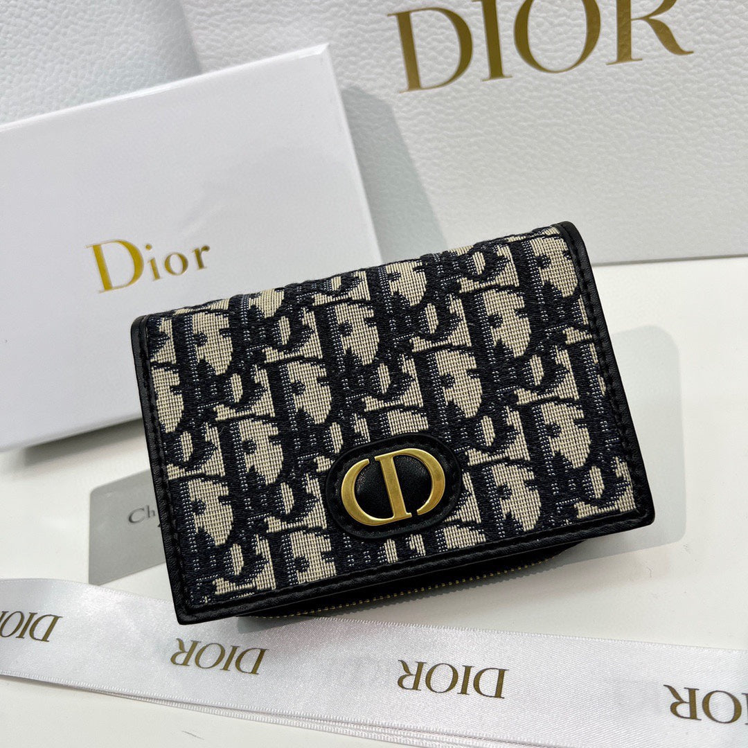 D new arrival wallet size: 13.5*9.5*3.5