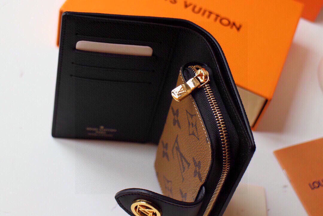 Louis new arrival wallets size: 13.5*9.5*3.5 cm