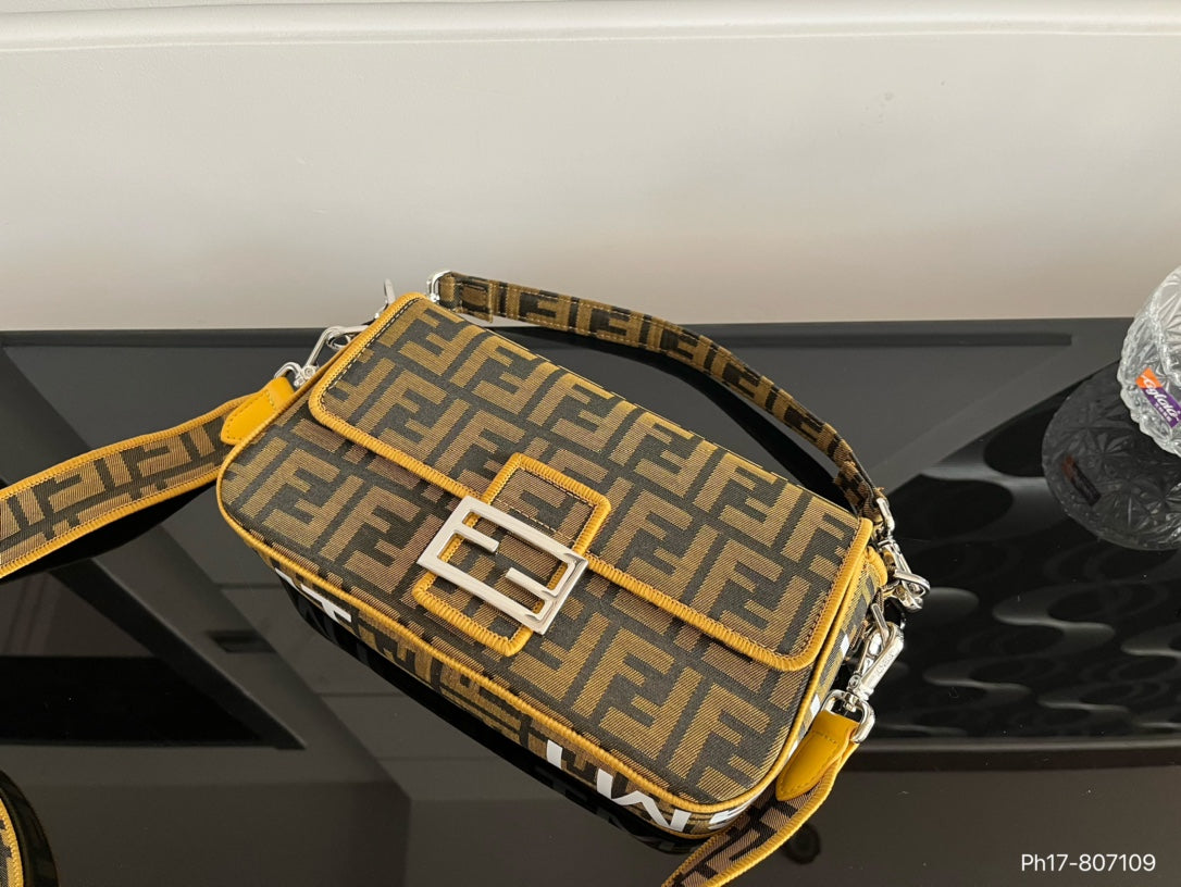 Fen new arrival bag size : 26 * 14.5 cm