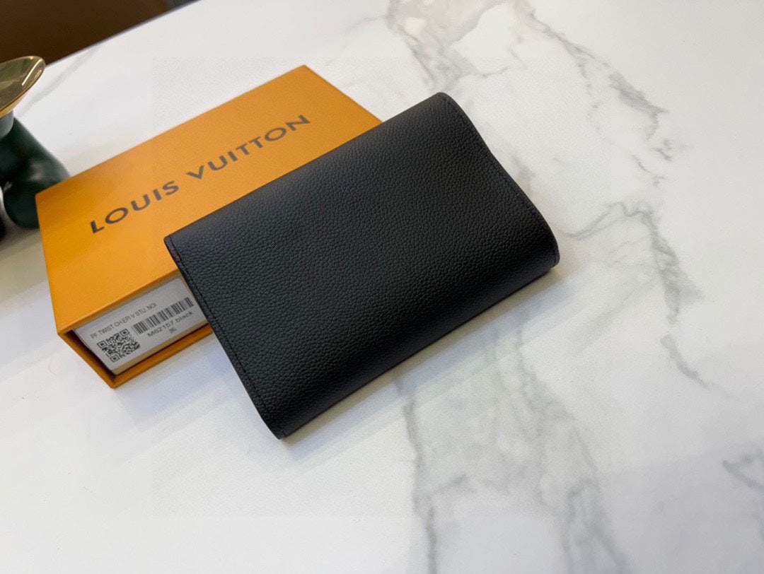 Louis new arrival Capucines wallet size : 13.5*9.5*1.5cm