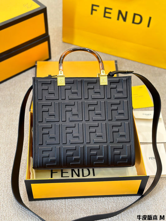 fen peekabo new arrival tote bag small size : 25*25 cm