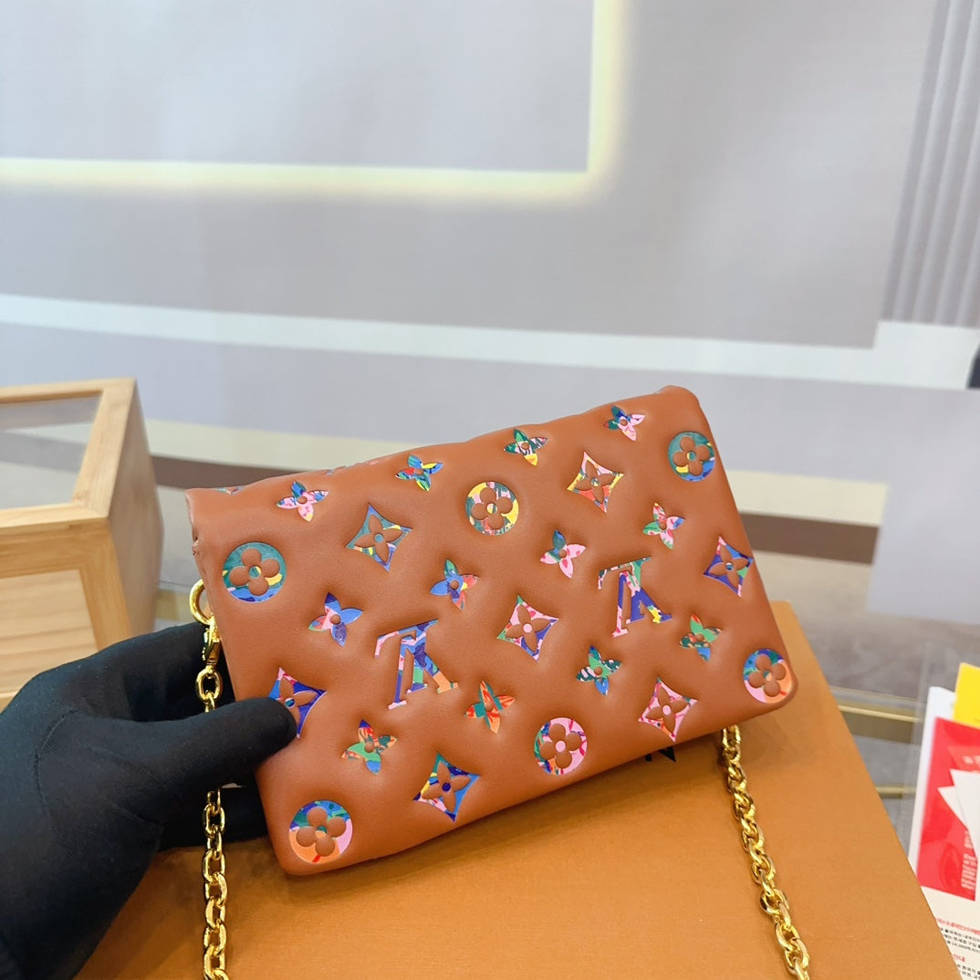 Louis new arrival cousin bag size: 20*14cm