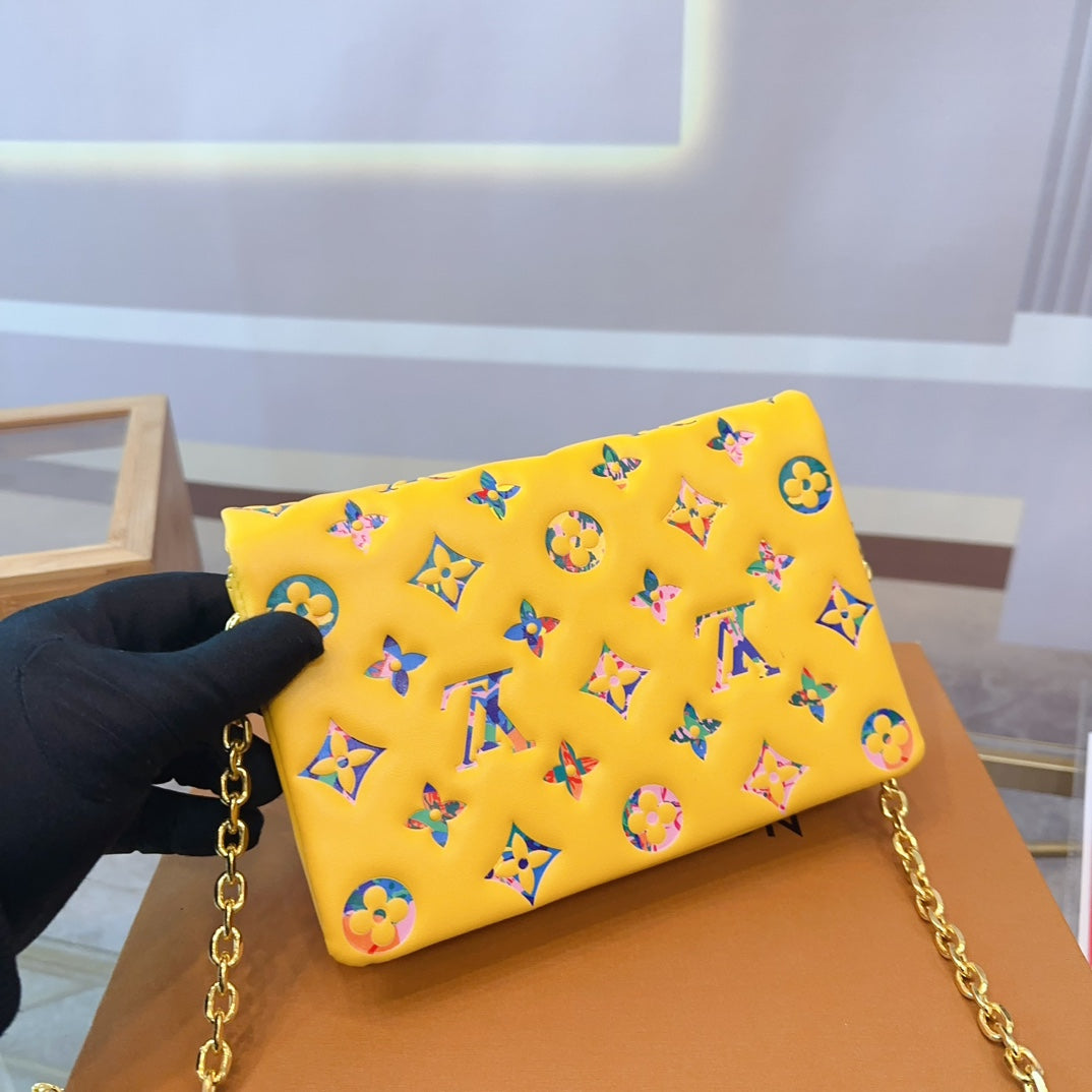 Louis new arrival cousin bag size: 20*14cm