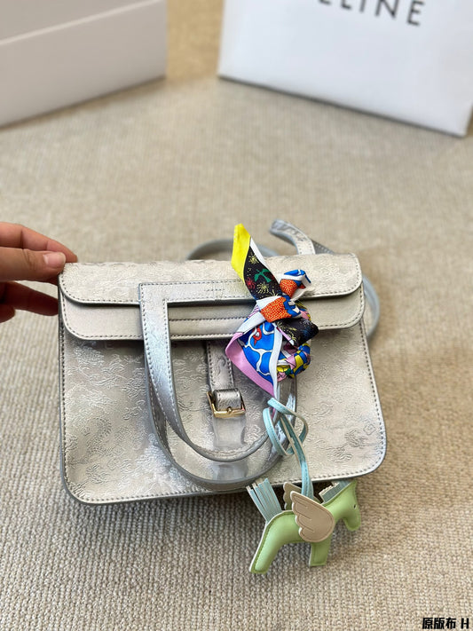 H Halzan new arrival bag size: 25 *17cm