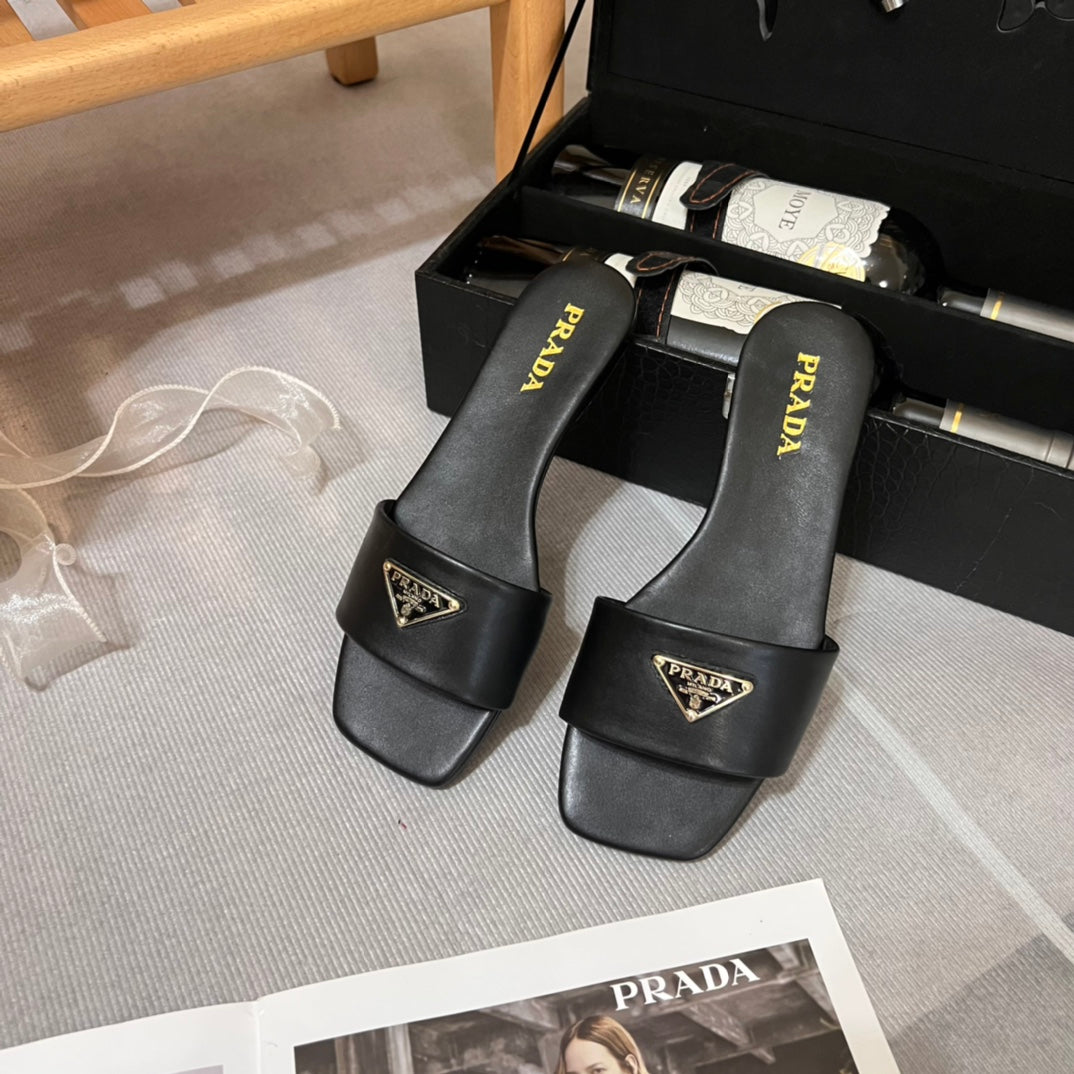 Pra new arrival women slippers