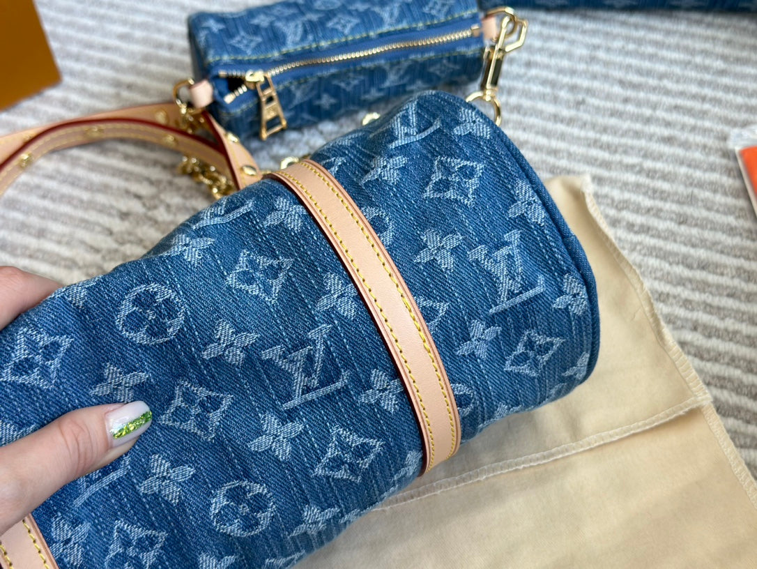 Louis Monogram new arrival denim bag size: 30*15cm
