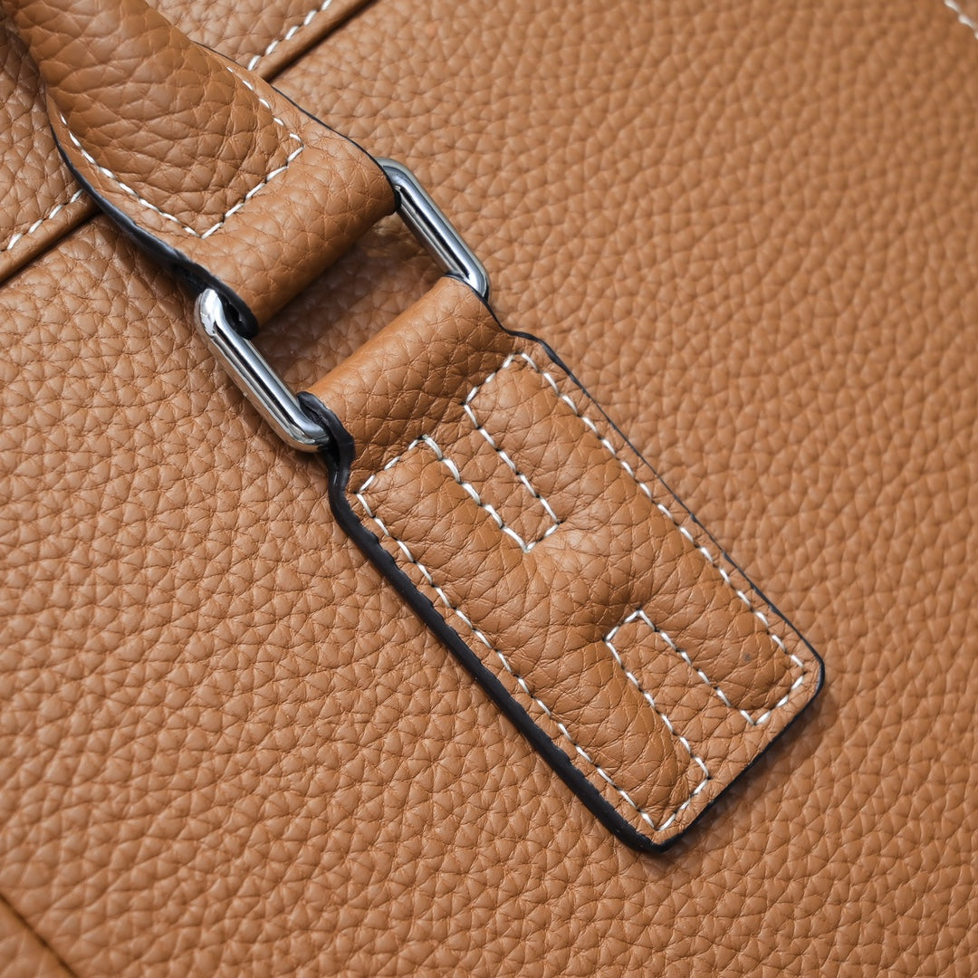Her new arrival men and women bag size: 39.30.7cm