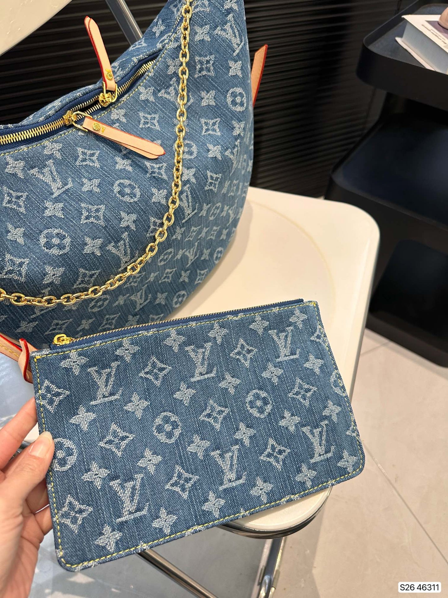 Louis new arrival hobo denim bag size: 41* 24 cm