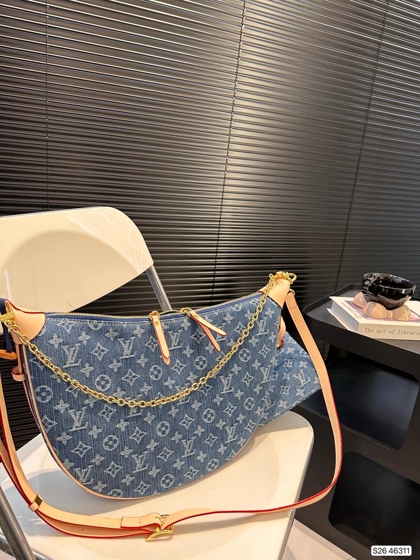 Louis new arrival hobo denim bag size: 41* 24 cm