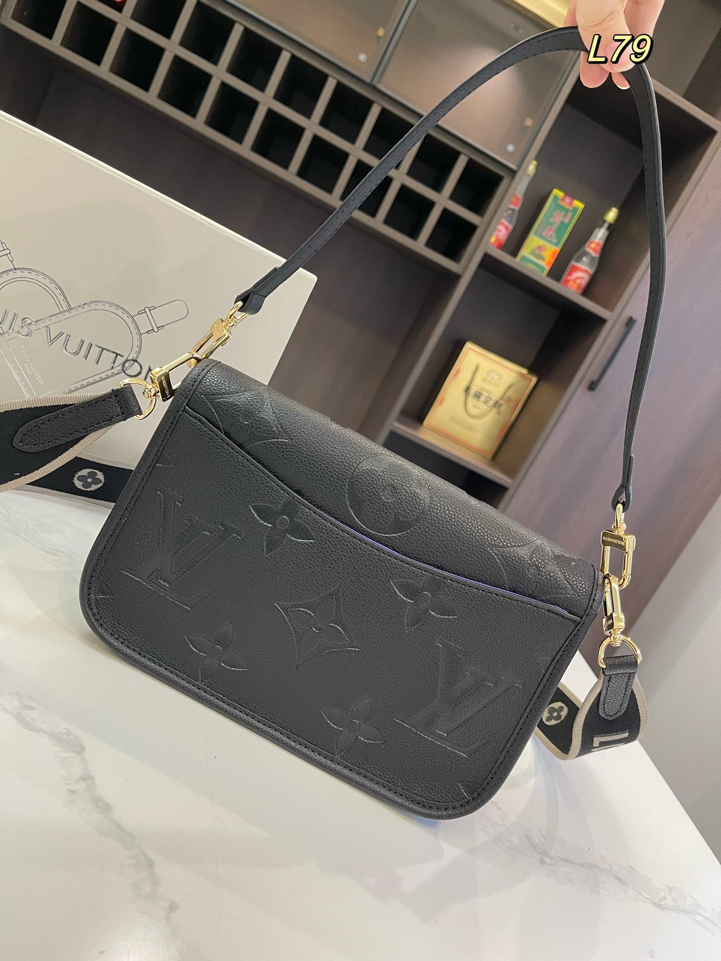 Louis new arrival Diane bag size:25*17cm