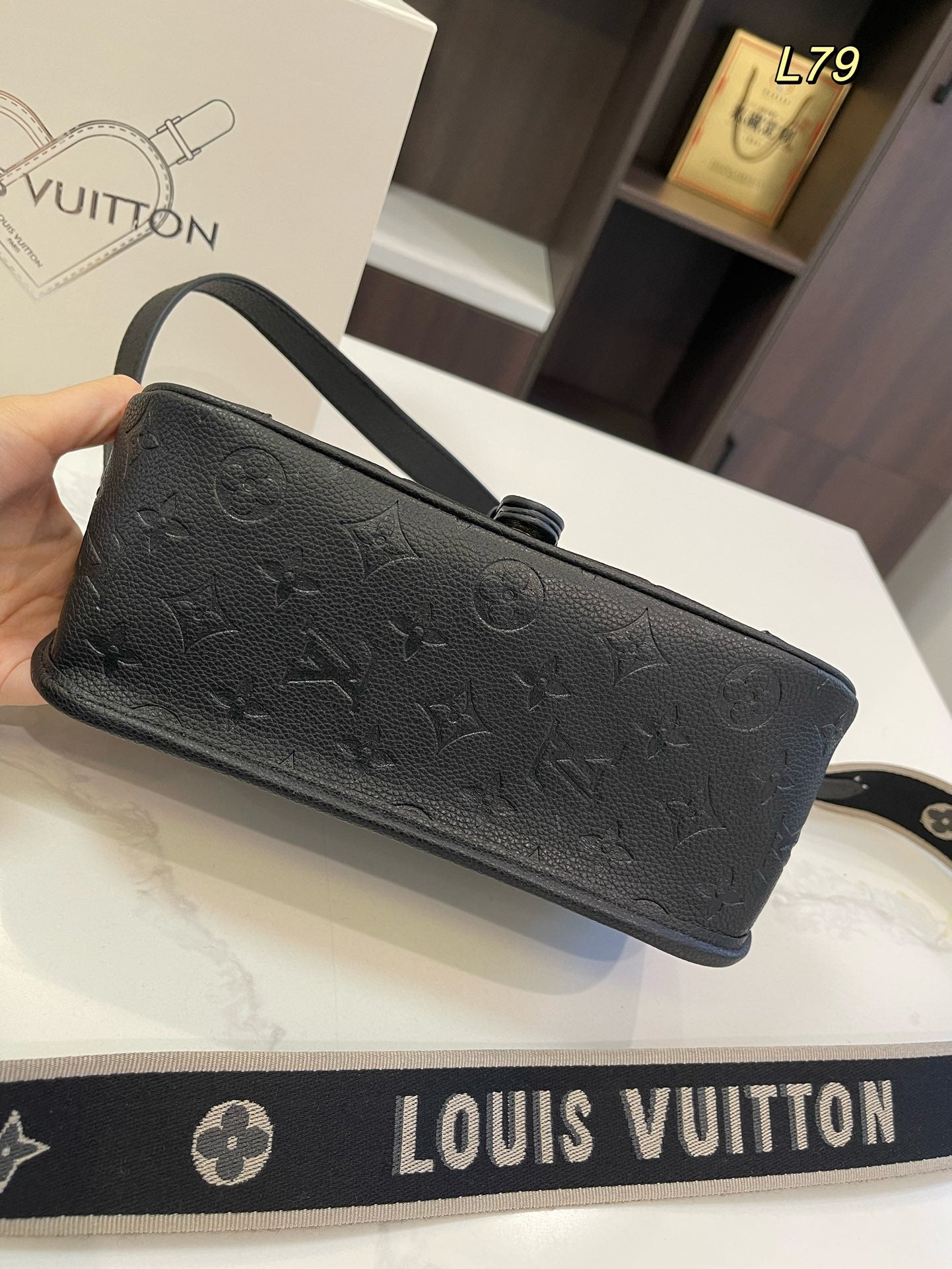 Louis new arrival Diane bag size:25*17cm