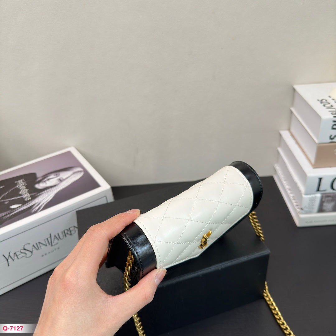 Y ENVELOPE New arrival bag size: 17*13 cm