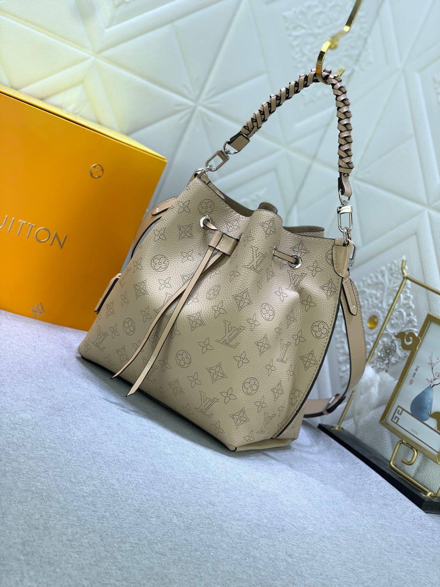 Louis M55800 Muria Tote bag size: 25 x 25 x 20 cm