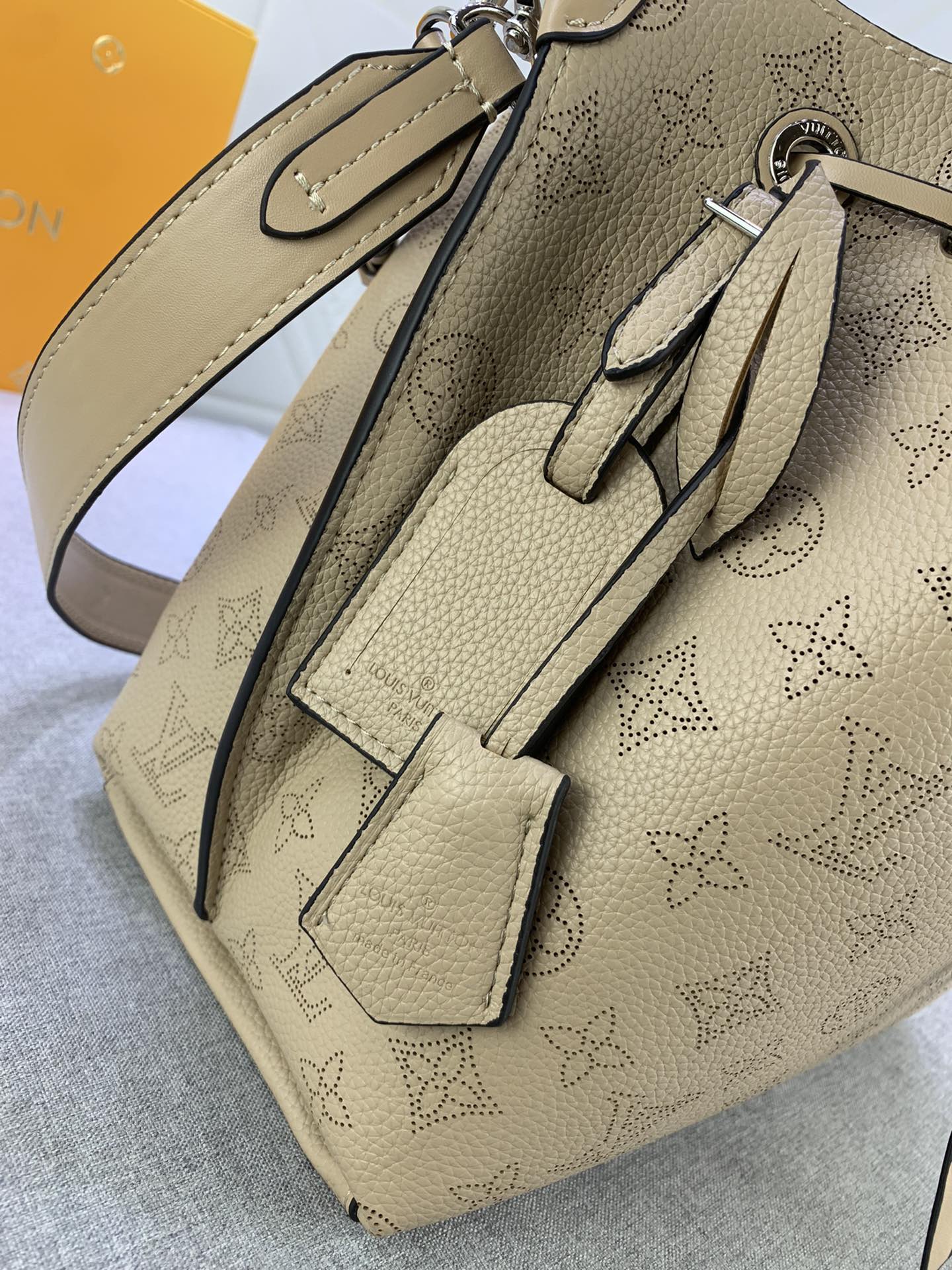 Louis M55800 Muria Tote bag size: 25 x 25 x 20 cm