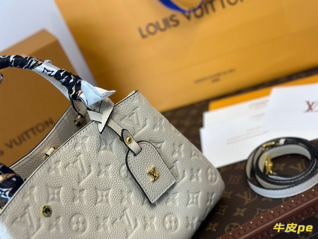 Louis 24s new arrival Montaigne bag size: 30*19cm