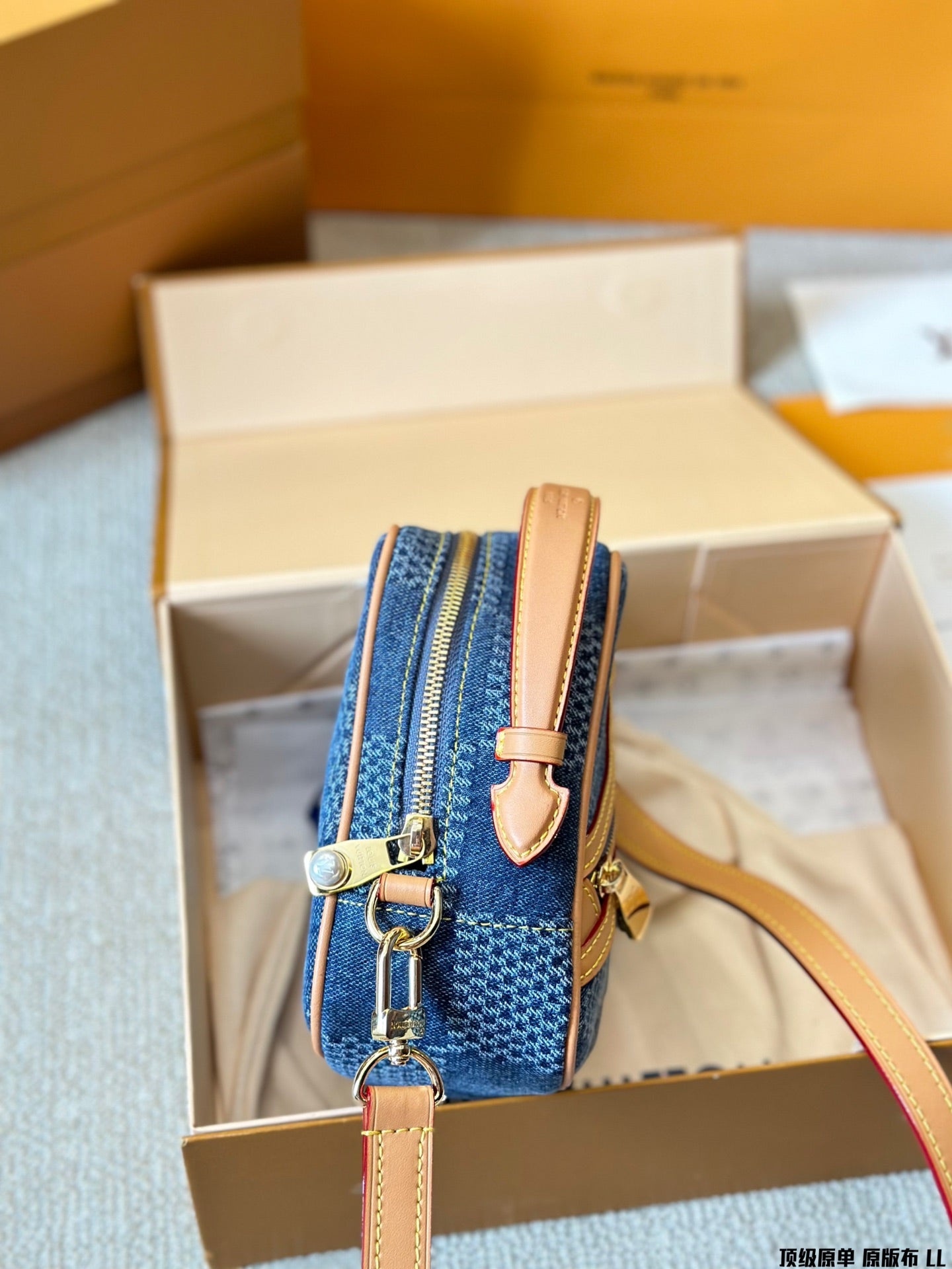 Louis new arrival Steamer/Chess vintage camera bag size : 20 * 15cm