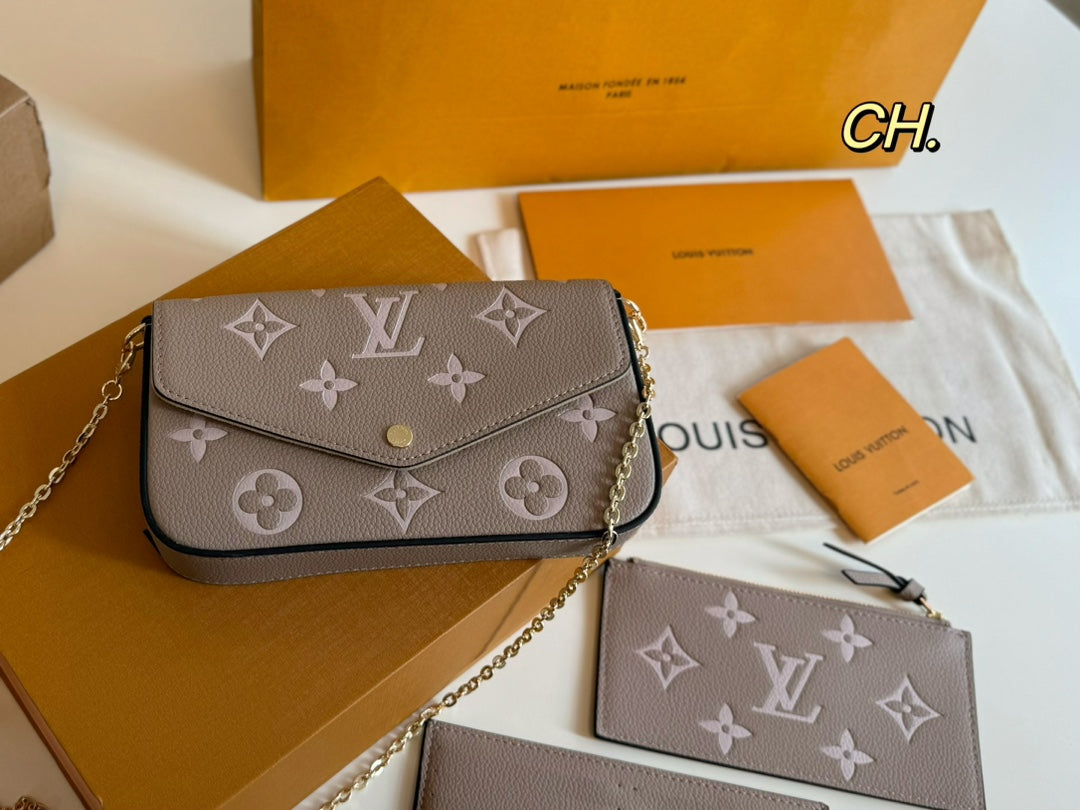 Louis new arrival bag wallet size: 22×13 cm