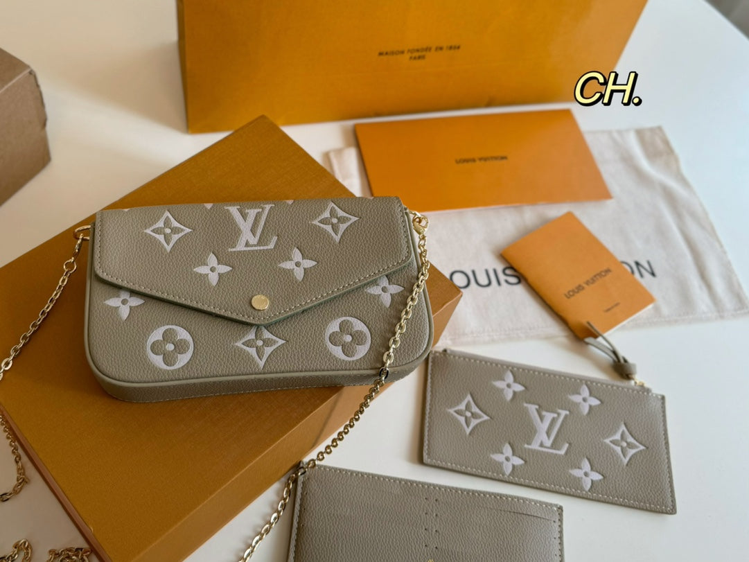Louis new arrival bag wallet size: 22×13 cm