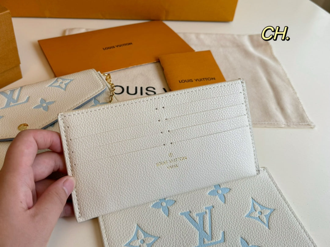 Louis new arrival bag wallet size: 22×13 cm