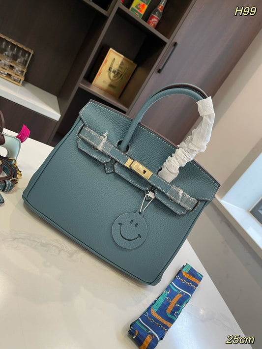 Her new arrrival Birkin togo leather bag size: 25 cm