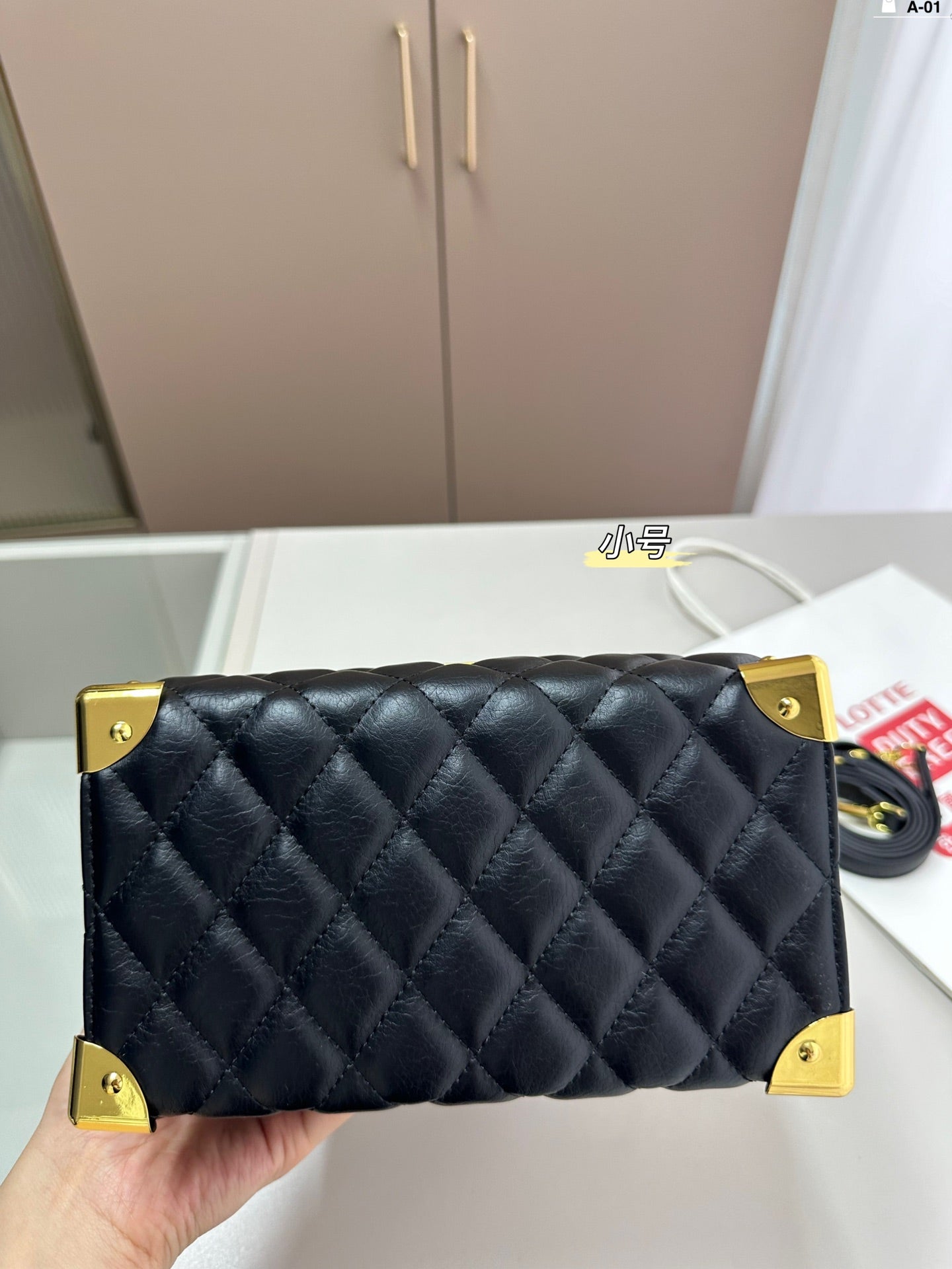 Y new arrival boston bag size: 20×13 cm