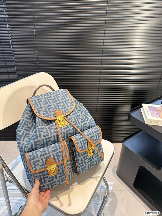 Fen new arrival backpack bag size: 32 * 36  cm