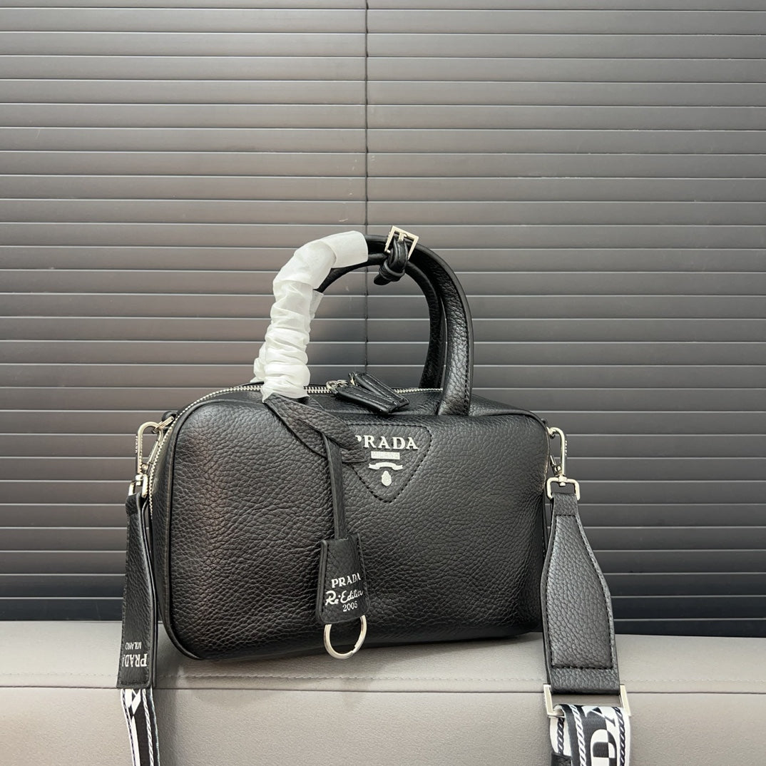 Pra new arrival bag size: 23 x 14 cm
