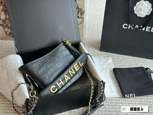 Cc new arrival Gabrielle small bag size: 20*15*8cm