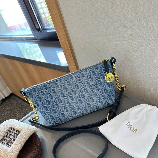 D new arrival hobo bag size:23 cm